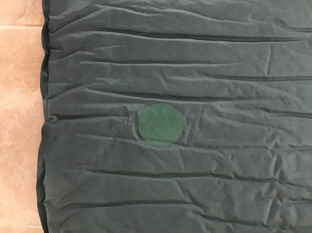 Thermarest sleeping pad in Fishing, Camping & Outdoors in Moncton - Image 4