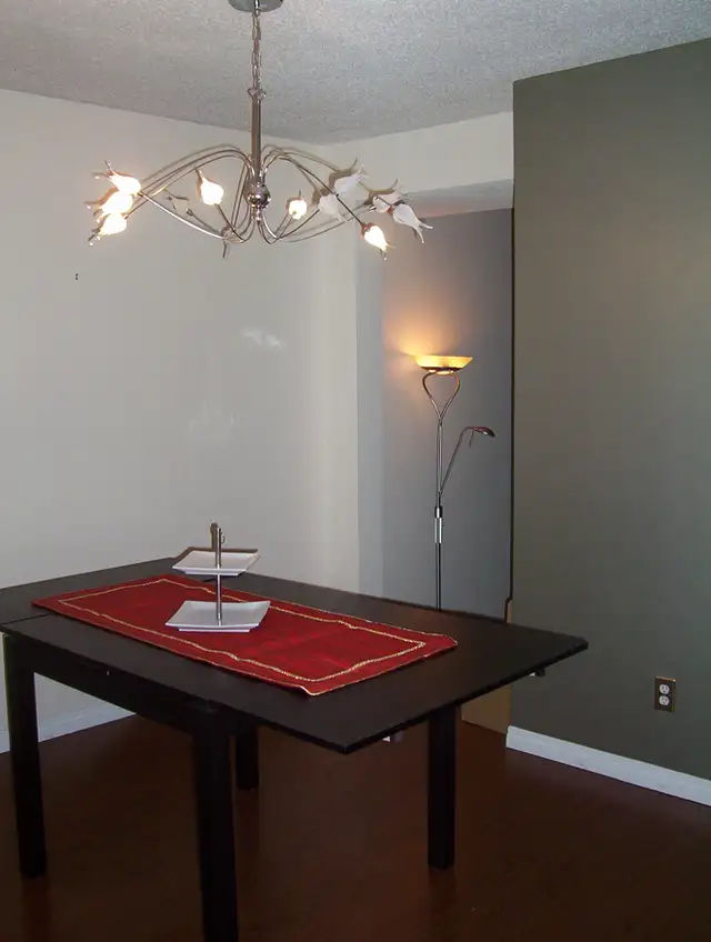 PERFECT LOCATION, LRT CROWFOOT STATION,PRIVATE ROOM MODERN LIVIN63804735065987122