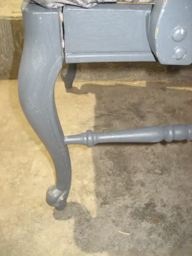Vintage Arm Chair62863257740675123