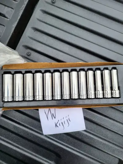 Snap on 13 pc Metric Flank Drive Xtra Deep Socket Set 313YTSMY, View more