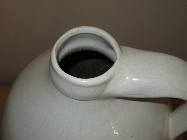 GLAZED JUG in Home Décor & Accents in New Glasgow - Image 4