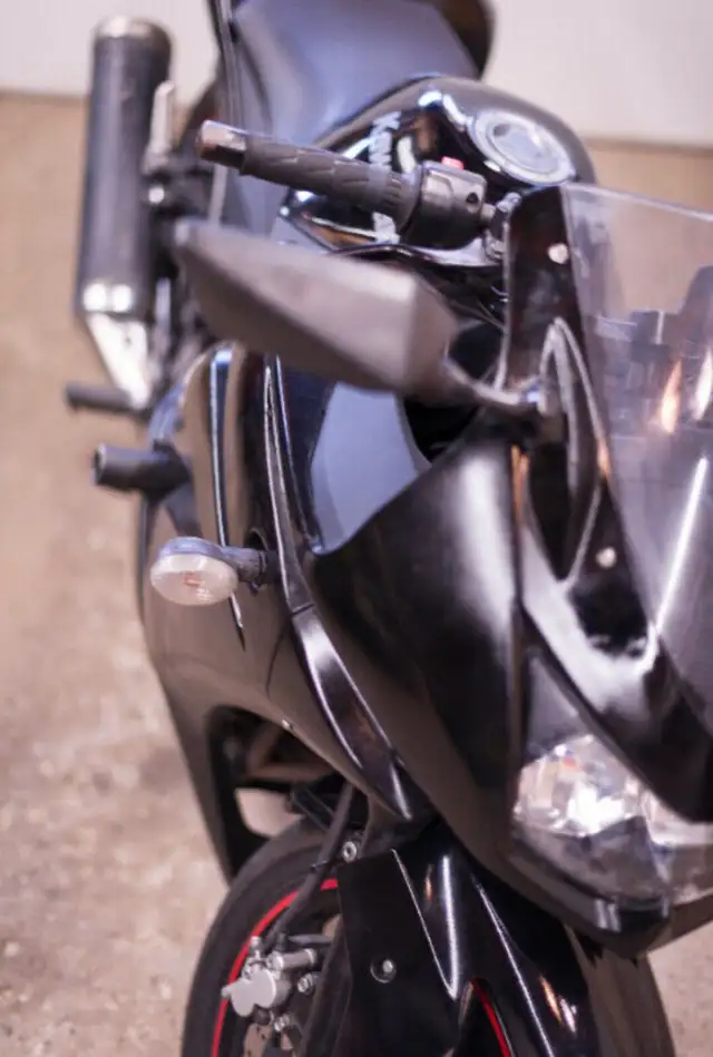 Kawasaki Ninja 250R black 2011 in Sport Bikes in City of Toronto - Image 3