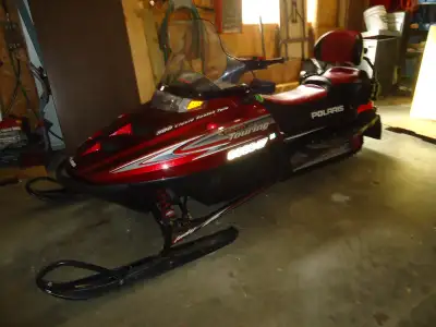 Selling my 2001 Polaris Classic Touring sled, 500cc Liquid Cooled Twin engine. 6117 Mls, Runs great...