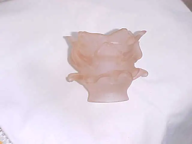 MEYDA STYLE FLOWER PETAL GLASS LAMP SHADE in Indoor Lighting & Fans in Calgary - Image 8