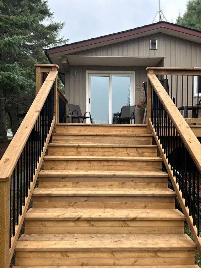 Waterfront Cottage - Lee River in Manitoba in Canada - Image 3