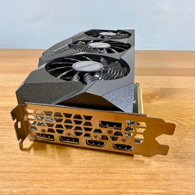 Gigabyte RTX 3080 Gaming OC 10GB | Clean & Fully Tested in System Components in City of Montréal - Image 6