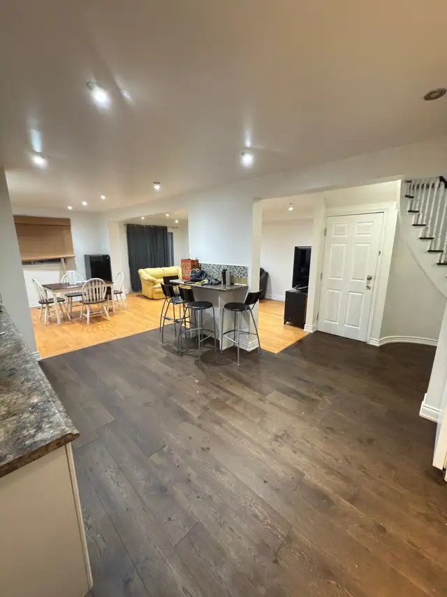 Private Furnished Bedrooms for rent - Square One