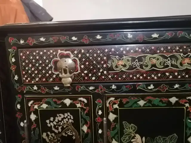 A Pair Chinese Black Lacquer Cabinets hand paint 30" tall in Bookcases & Shelving Units in Mississauga / Peel Region - Image 6