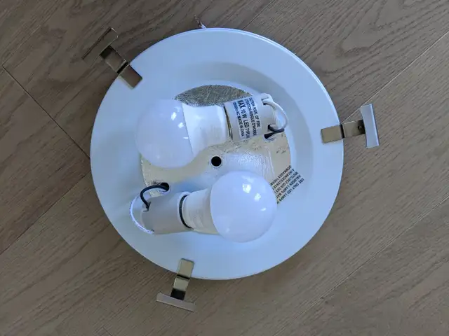 Ceiling light in Indoor Lighting & Fans in Mississauga / Peel Region - Image 4