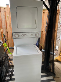  Whirlpool  24’ washer dryer combo 2-year warranty
