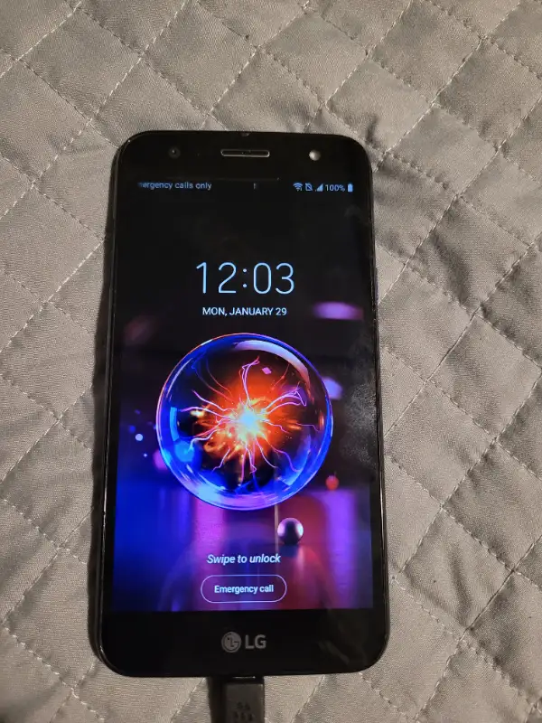 LG  Cell Phone in Cell Phones in Mississauga / Peel Region - Image 2