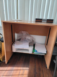 Study table / Study desk in good condition 