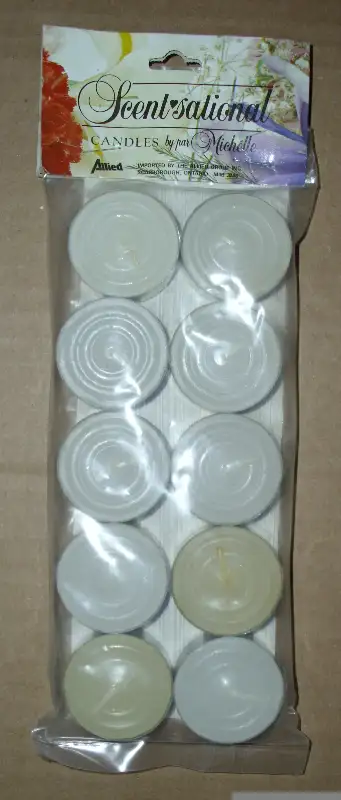 Grape and Vine Candle Holder and 10 Candles in Home Décor & Accents in Mississauga / Peel Region - Image 8