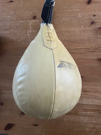 Ballon de vitesse (speed bag) 16 pouces en cuir