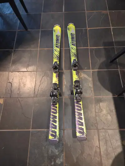 ATOMIC Junior skis. Length 140, View more