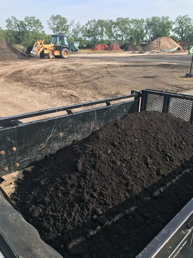 Post Holes plus, plus! ***EQUIPMENT 36' WIDE WILL FIT THROUGH MO in Fence, Deck, Railing & Siding in St. Catharines - Image 9