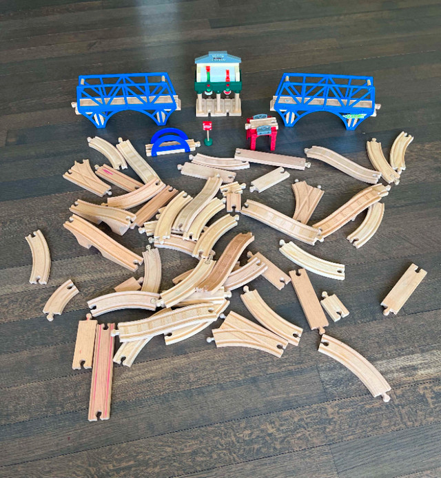 Thomas the tank engine set including wooden track and friends in Toys in City of Toronto - Image 3