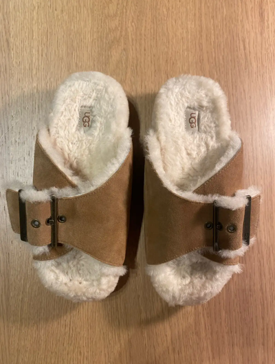 Women's UGG slippers - Chaussons femme Size US8 EU39 -  chestnut, View more