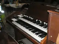 Hammond Church organ with 2 HR-40 Tone Cabinets