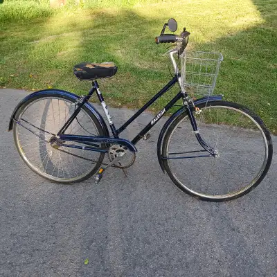 Vintage Raleigh Women's Bike, View more