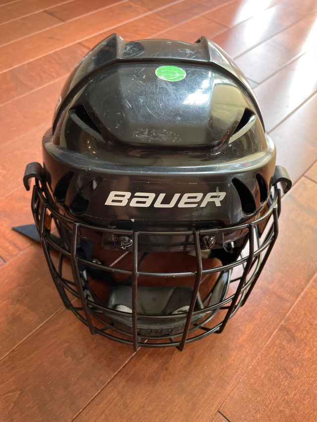 Hockey Helmet Bauer M-10 Black Size M 6-6 1/2 in Other in Calgary