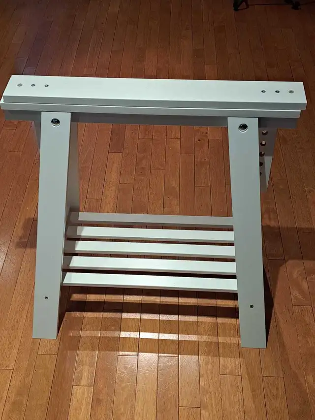 Chevalet IKEA in Multi-item in Laval / North Shore - Image 2