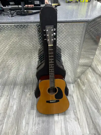 Takamine G330 Acoustic *AS IS/CONDITION*, View more