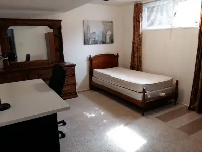 Room For Rent Room available from June 1,2026 Carleton U 15 mins by bus Ottawa U 25 mins by bus clos...