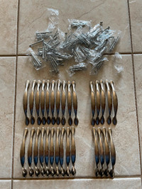 Set of 29 Cabinet Handles with screws