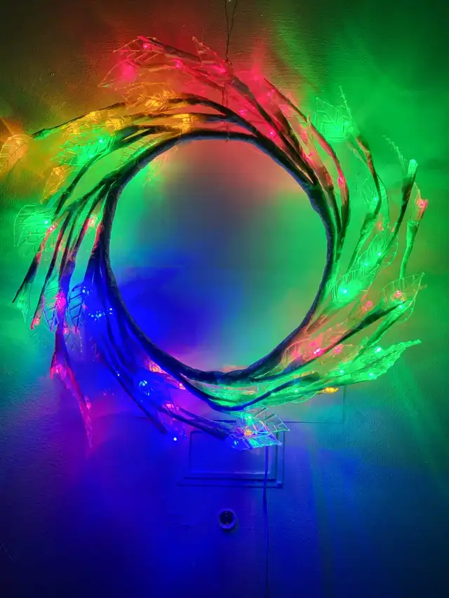 Multicolored LED Light Leaf Wreath 12 inch diameter in Outdoor Lighting in City of Toronto - Image 2