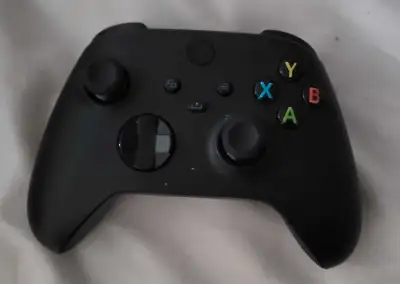 Xbox controller (2020), View more