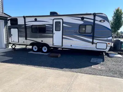 2016 Springdale travel trailer This great bunkhouse for the whole family is available. The Springdal...