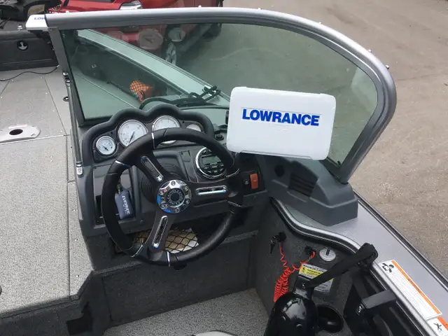 Lund 1875 2017 LOW HOURS LIKE NEW in Powerboats & Motorboats in Barrie - Image 8