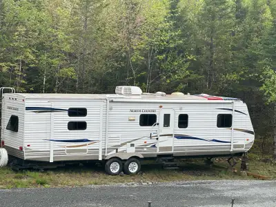 Hi, Selling 2011 North Country trailer. Has a few issues hense the low price. Needs roof repairs but...