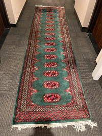 PURE WOOL RUNNER RED &GREEN
