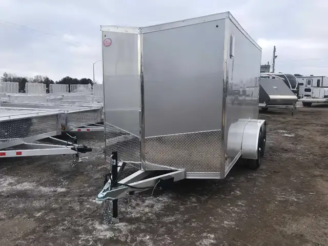 2022 New 6×12 enclosed motorcycle trailer in Cargo & Utility Trailers in Markham / York Region - Image 5