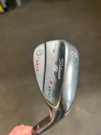 Titleist Vokey 52 SM6 wedge - used golf club, View more