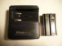 Nikon MH-53 Battery Charger (Charges EN-EL1 Battery)