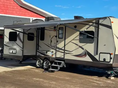 Rockwood Ultra Lite2703ws trailer, 31’11” length, 96” width. New tires, updated Smart TV, Winter cov...