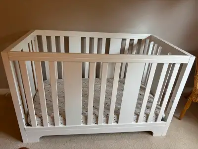 Baby crib like new, View more