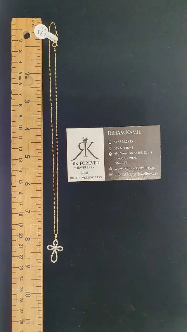 10k yellow gold chain & pendant # 412_11 in Jewellery & Watches in London - Image 9