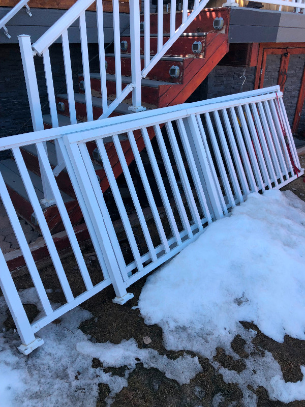 Deck railing for sale in Decks & Fences in Calgary - Image 2