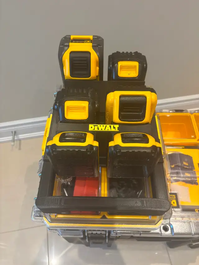 DeWalt TOUGHSYSTEM 2.0 Holder Carrier for DeWalt Batteries in Power Tools in Markham / York Region - Image 2