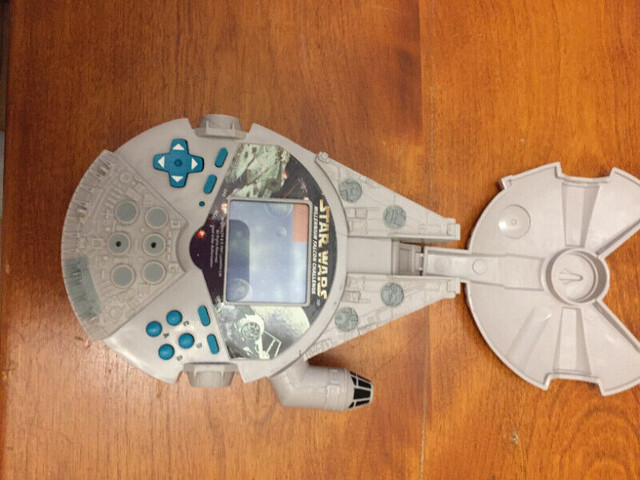 2 JEUX STAR WARS  ÉLECTRONIQUES dans Jouets et jeux  à Ville de Montréal