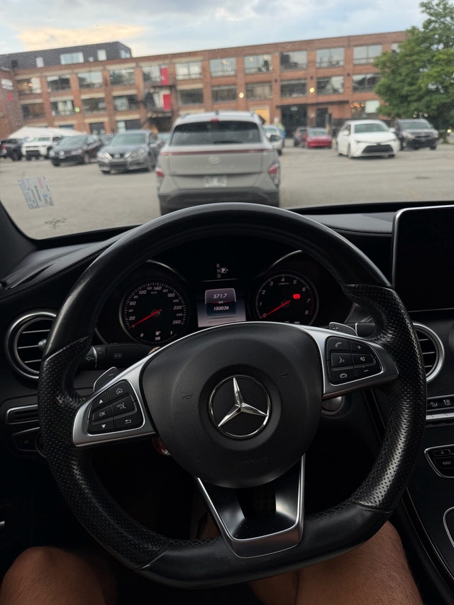 Mercedes-Benz C300 4MATIC 2015 – AMG Package — photo 5