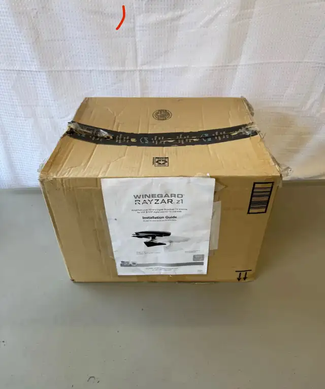Winegard RZ-6035 TV Antenna in Other in Hamilton - Image 4