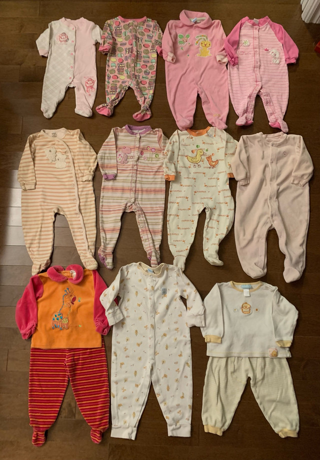 Lot de 11 pyjamas pour bébé (3-18 mois) dans Vêtements - 3 à 6 mois  à Trois-Rivières