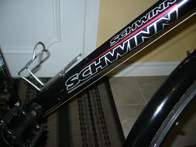 Velo de ville Schwinn CRUITXST 24 vi EZFIRE Shimano, pneus d hiv in Road in Longueuil / South Shore - Image 4