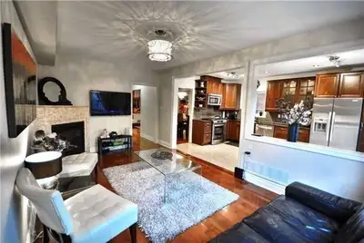 4 Bedroom House for Lease/Prime Mississauga Location (Heartland)