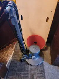 Floor polisher/ buffer